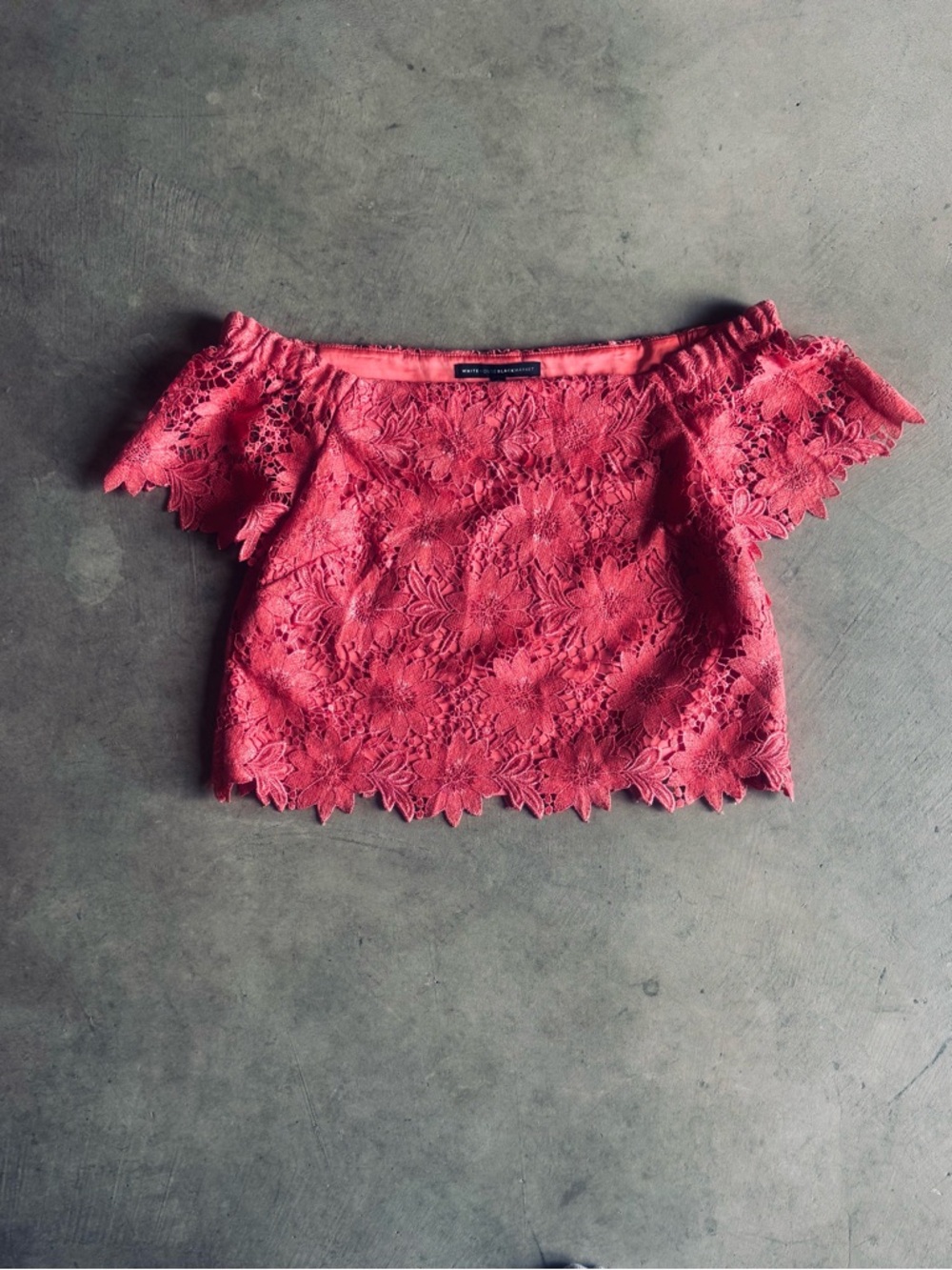 White House Black Market Coral Lace Off-Shoulder, Bell Sleeves Size 6